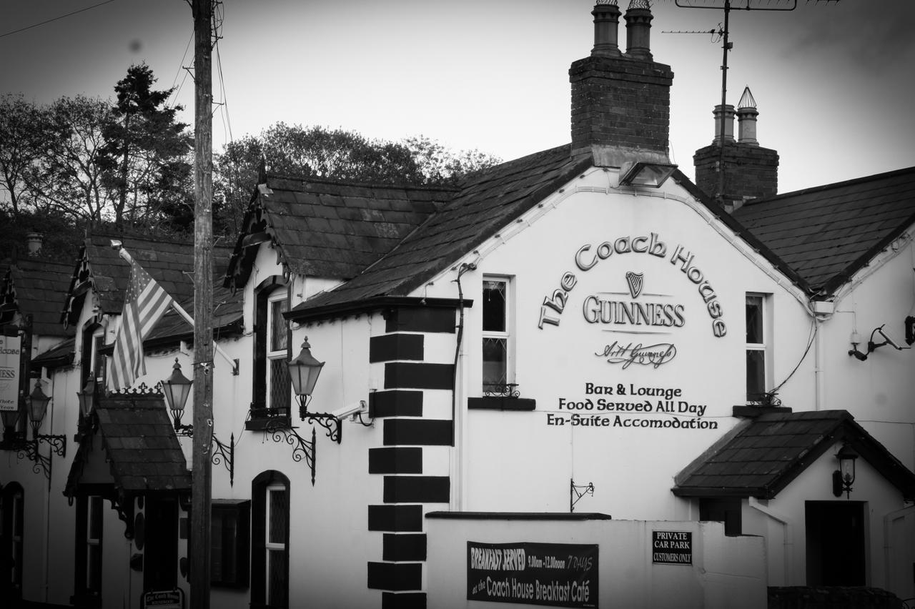 The Coach House Bed & Breakfast Roundwood Bagian luar foto